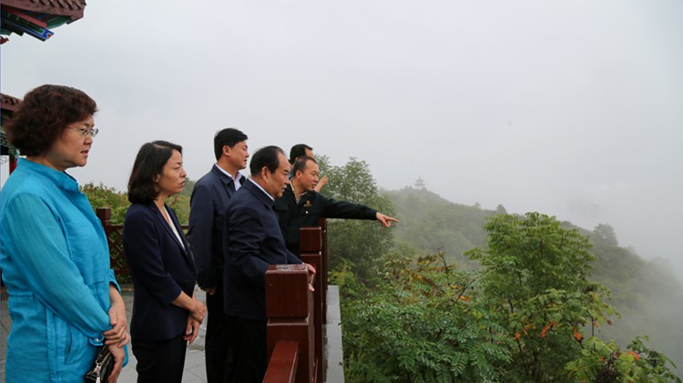 省市場(chǎng)監(jiān)督管理局黨組書(shū)記、局長(zhǎng)王忠習(xí)調(diào)研金徽股份